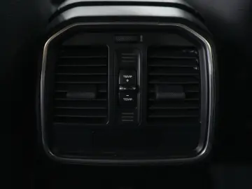 PORSCHE Macan SPORT-CHRONO SOUND-PACKAGE  LED 1.HAND