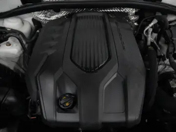 PORSCHE Macan SPORT-CHRONO SOUND-PACKAGE  LED 1.HAND