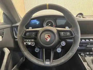 PORSCHE 911 992 4.0 GT3 RS