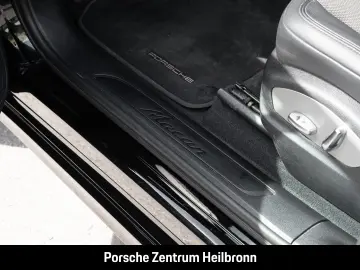 PORSCHE Macan SportDesign nur 33.000 km 1.Hand 20-Zoll