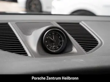 PORSCHE Macan SportDesign nur 33.000 km 1.Hand 20-Zoll