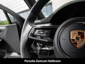 PORSCHE Macan SportDesign nur 33.000 km 1.Hand 20-Zoll