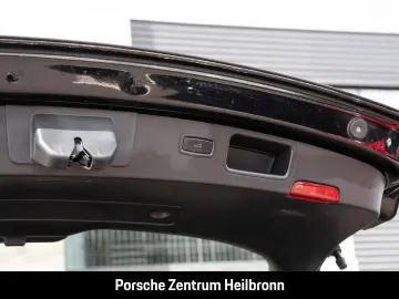 PORSCHE Macan SportDesign nur 33.000 km 1.Hand 20-Zoll