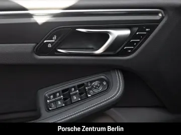 PORSCHE Macan BOSE Rückfahrkamera 1.Hand nur 34.529km