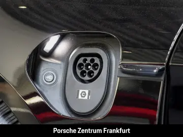 PORSCHE Taycan Rückfahrkamera Panoramadach Erstbesitz