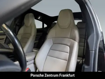 PORSCHE Taycan Rückfahrkamera Panoramadach Erstbesitz