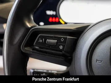 PORSCHE Taycan Rückfahrkamera Panoramadach Erstbesitz