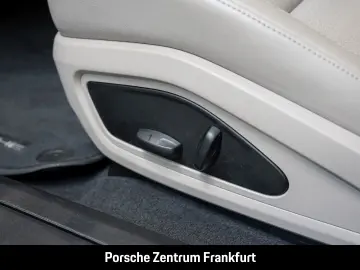 PORSCHE Taycan Rückfahrkamera Panoramadach Erstbesitz