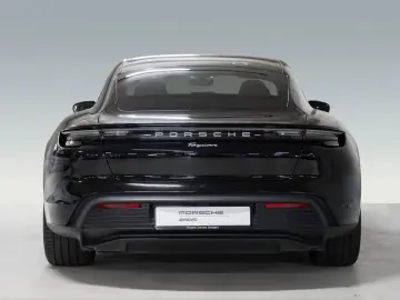 PORSCHE Taycan Panorama-Festglasdach DAB Tempostat