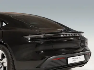 PORSCHE Taycan Panorama-Festglasdach DAB Tempostat
