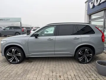 VOLVO XC90 Ultra Dark Recharge Plug-In Hybrid AWD 7-Si