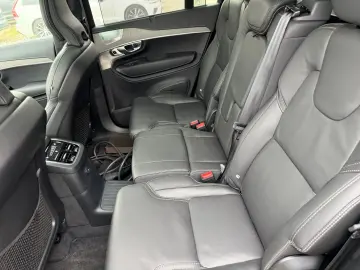VOLVO XC90 Ultra Dark Recharge Plug-In Hybrid AWD 7-Si
