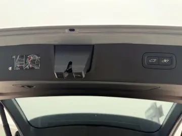 VOLVO XC90 Ultra Dark Recharge Plug-In Hybrid AWD 7-Si
