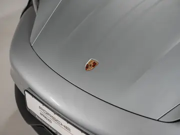 PORSCHE Taycan 4S InnoDrive Hinterachslenkung BOSE