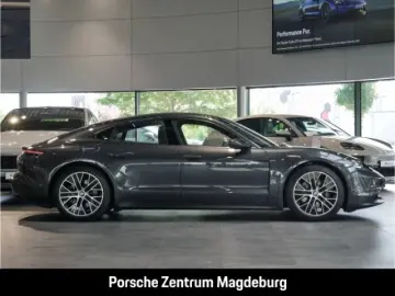 PORSCHE Taycan  HEAD-UP PARKASSISTENT LED-MATRIX