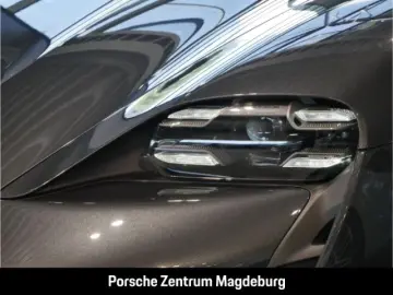 PORSCHE Taycan  HEAD-UP PARKASSISTENT LED-MATRIX