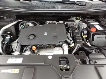 DS DS7 Crossback DS7 Performance Line