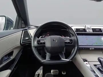 DS DS7 Crossback Opera