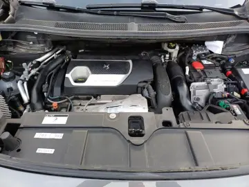DS DS7 Crossback E-TENSE 4x4 300 PERF. LINE   Mj21
