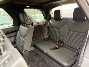 LAND ROVER Discovery 5 R-Dynamic HSE P360 AWD