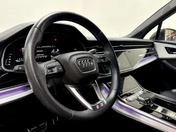 AUDI SQ7 4.0 TFSI BLACK 7SITZER MATRIX 360 HEAD SOFT