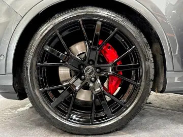 AUDI SQ7 4.0 TFSI BLACK 7SITZER MATRIX 360 HEAD SOFT
