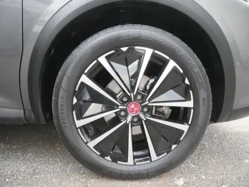 DS DS 7 Crossback Performance Line  BlueHDi 130 LED