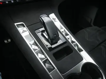DS DS 7 Crossback Performance Line  BlueHDi 130 LED