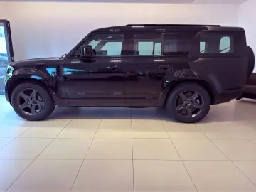 LAND ROVER Defender 130 D300 X-Dynamic SE AHK SITZKÜHLUNG