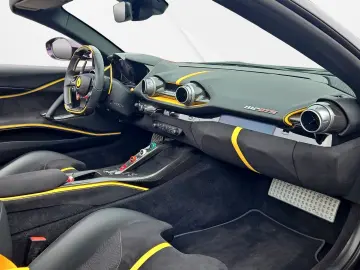 FERRARI 812 GTS VIOLA HONGKONG LIFT JBL SURRVIEW