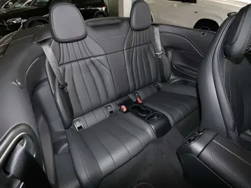 MERCEDES-BENZ CLE 450 4M Cabrio AMG MBUX 360  DIG-LED Night