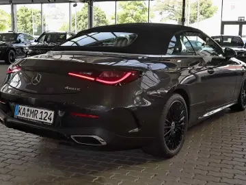 MERCEDES-BENZ CLE 450 4M Cabrio AMG MBUX 360  DIG-LED Night