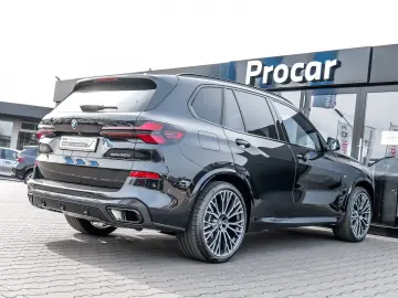 BMW X5 xDrive30d M Sport HUD PANO ACC AHK 360 KAM