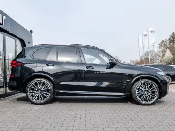 BMW X5 xDrive30d M Sport HUD PANO ACC AHK 360 KAM