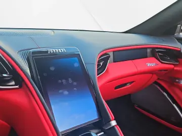FERRARI Roma Spider ADAS MAGNERIDE JBL SURRVIEW