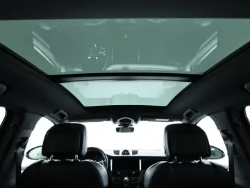 PORSCHE Macan GTS LED Navi 360  Chrono Pano AHK Burm