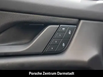 PORSCHE Taycan 4S Nachtsicht HA-Lenkung Head-Up 20-Zoll