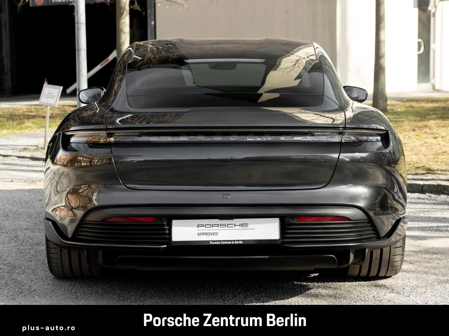 PORSCHE Taycan Luftfederung 21-Zoll Rückfahrkamera LED