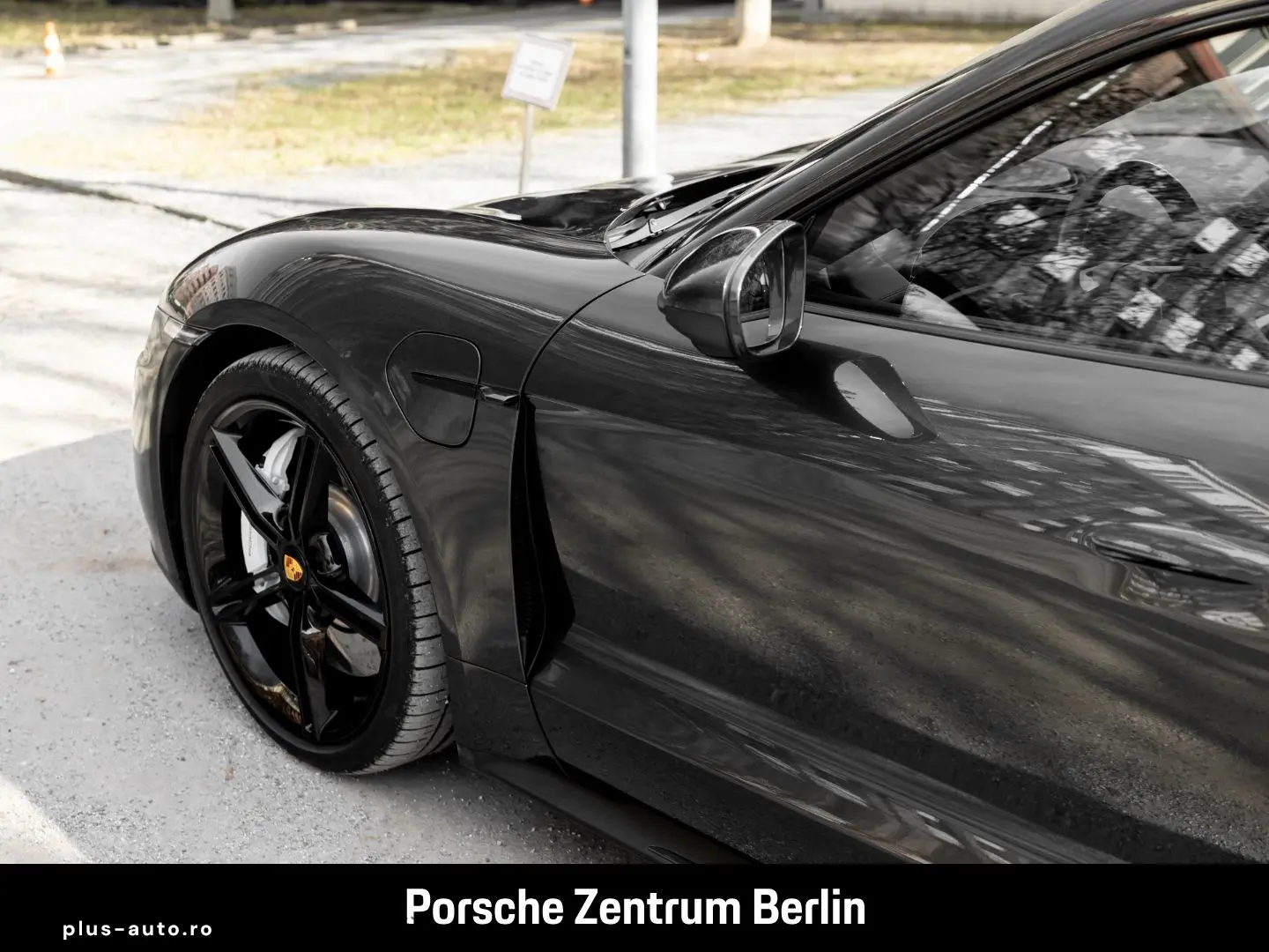 PORSCHE Taycan Luftfederung 21-Zoll Rückfahrkamera LED