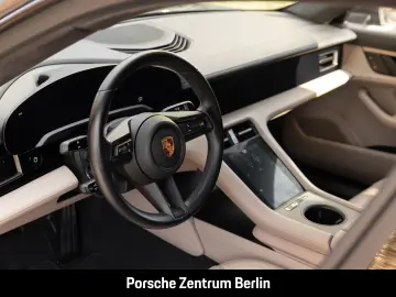 PORSCHE Taycan Luftfederung 21-Zoll Rückfahrkamera LED