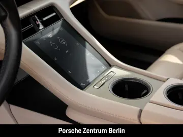 PORSCHE Taycan Luftfederung 21-Zoll Rückfahrkamera LED
