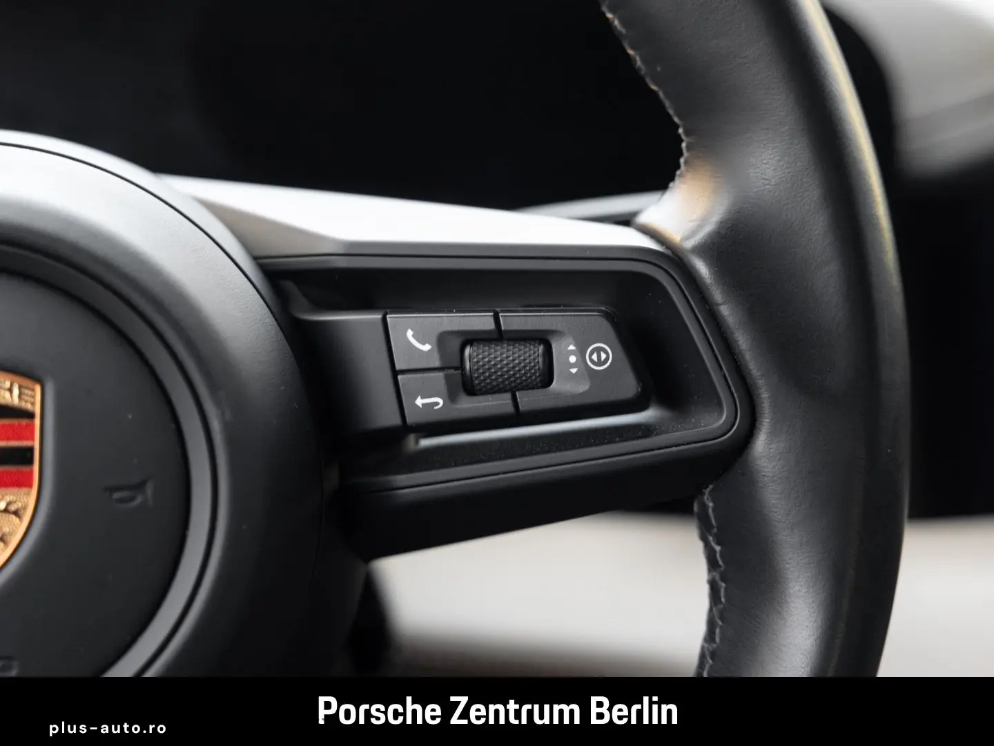 PORSCHE Taycan Luftfederung 21-Zoll Rückfahrkamera LED