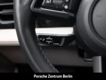 PORSCHE Taycan Luftfederung 21-Zoll Rückfahrkamera LED