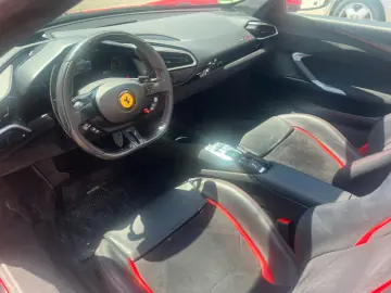 FERRARI 296 GTS  Assetto Fiorano Paket