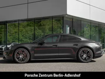 PORSCHE Taycan Surround-View BOSE Luftfederung 20-Zoll