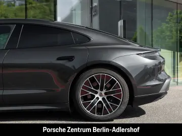 PORSCHE Taycan Surround-View BOSE Luftfederung 20-Zoll