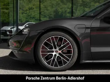 PORSCHE Taycan Surround-View BOSE Luftfederung 20-Zoll