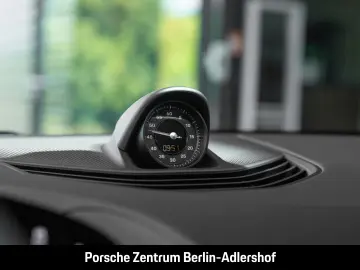 PORSCHE Taycan Surround-View BOSE Luftfederung 20-Zoll