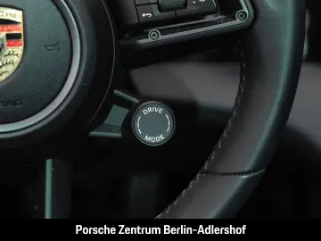 PORSCHE Taycan Surround-View BOSE Luftfederung 20-Zoll