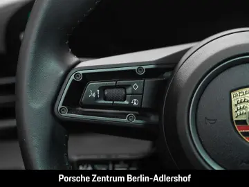PORSCHE Taycan Surround-View BOSE Luftfederung 20-Zoll